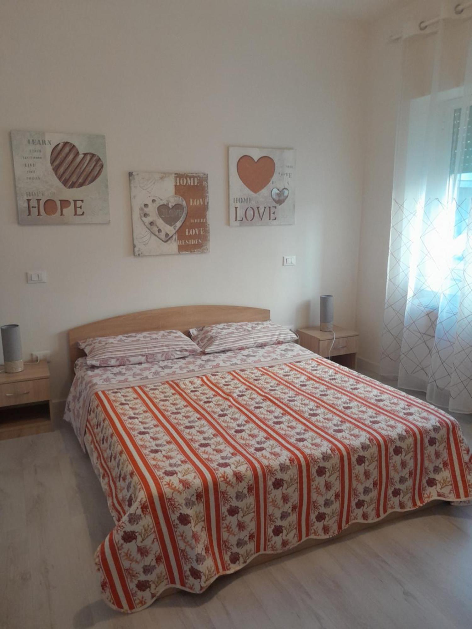 Casa Di Luca Lejlighed Piombino Eksteriør billede